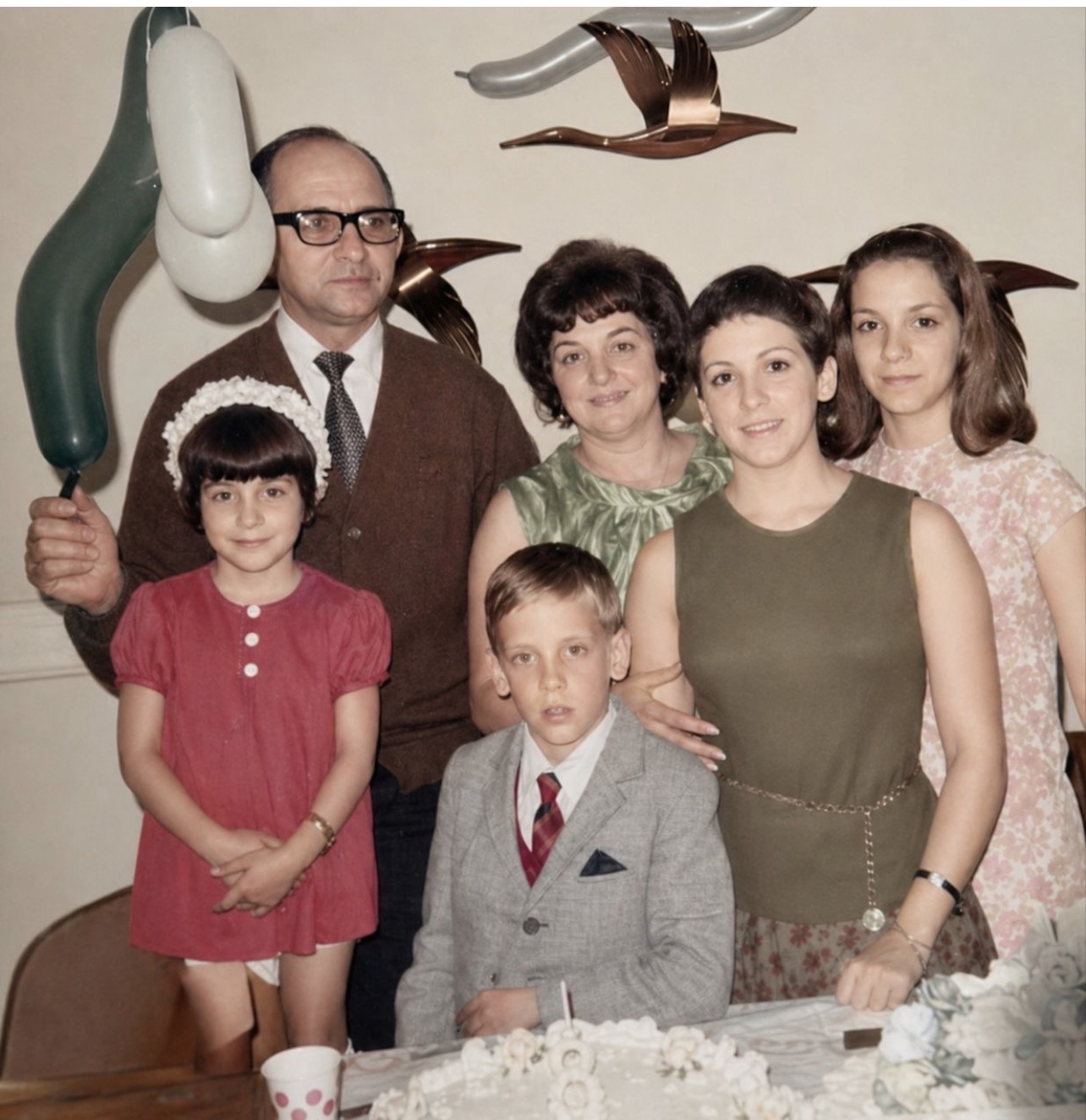 Lynn as a little girl with her family